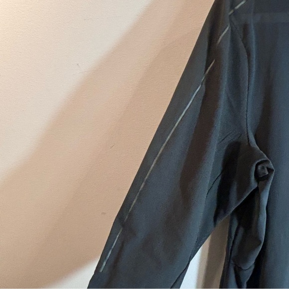 LULULEMON Sz L Fuel The Track Half Zip Hooded Vented Packable Top - Picture 11 of 15